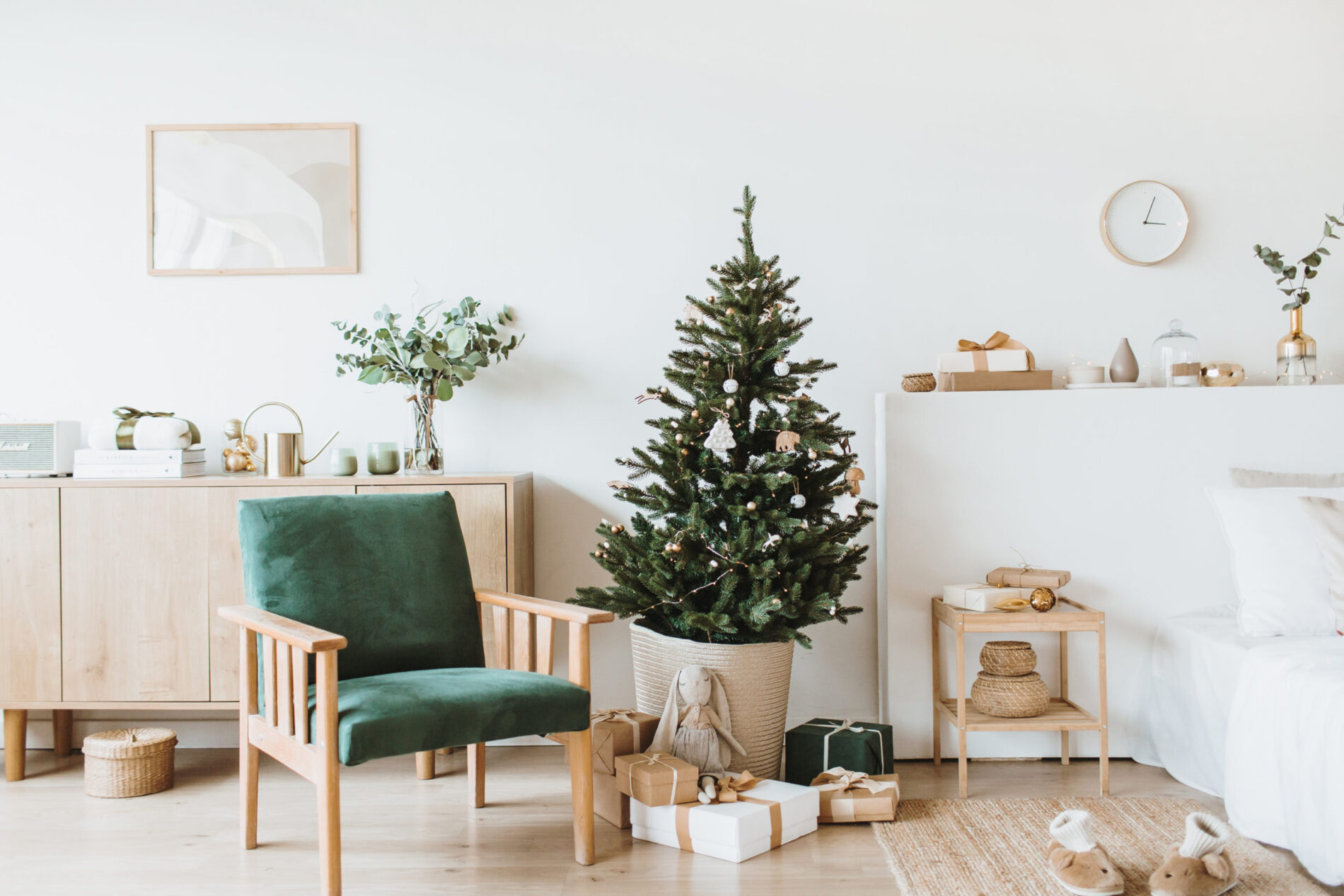 Christmas Décor Do’s and Don’ts When Selling Your Home in London