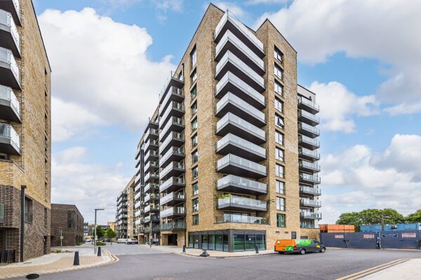 Lamington Heights, Poplar, E14