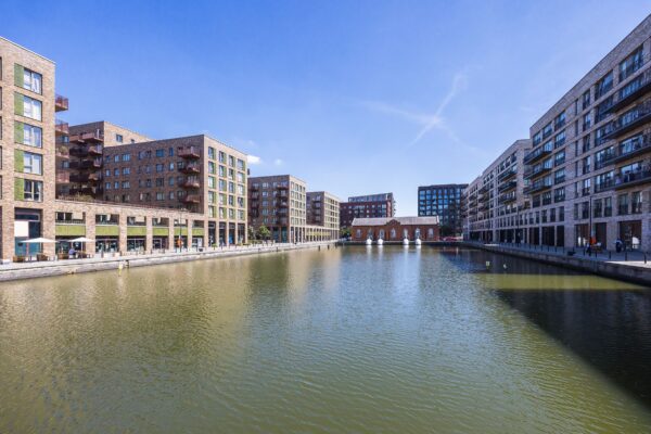 Hamme Building, Galleons Reach, E16