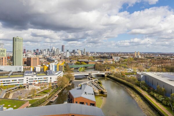 Skyline Apartments, Bow, E3