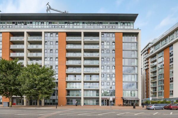 Adriatic Apartments, Royal Victoria, E16