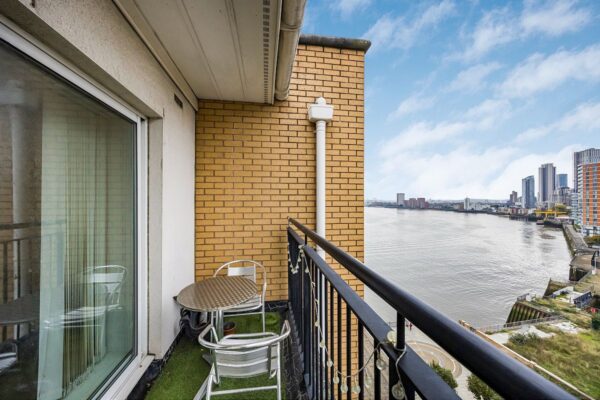 Studley Court, Canary Wharf, E14